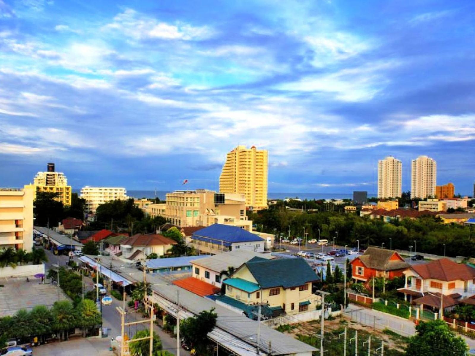 Narawan Hotel, HHQ