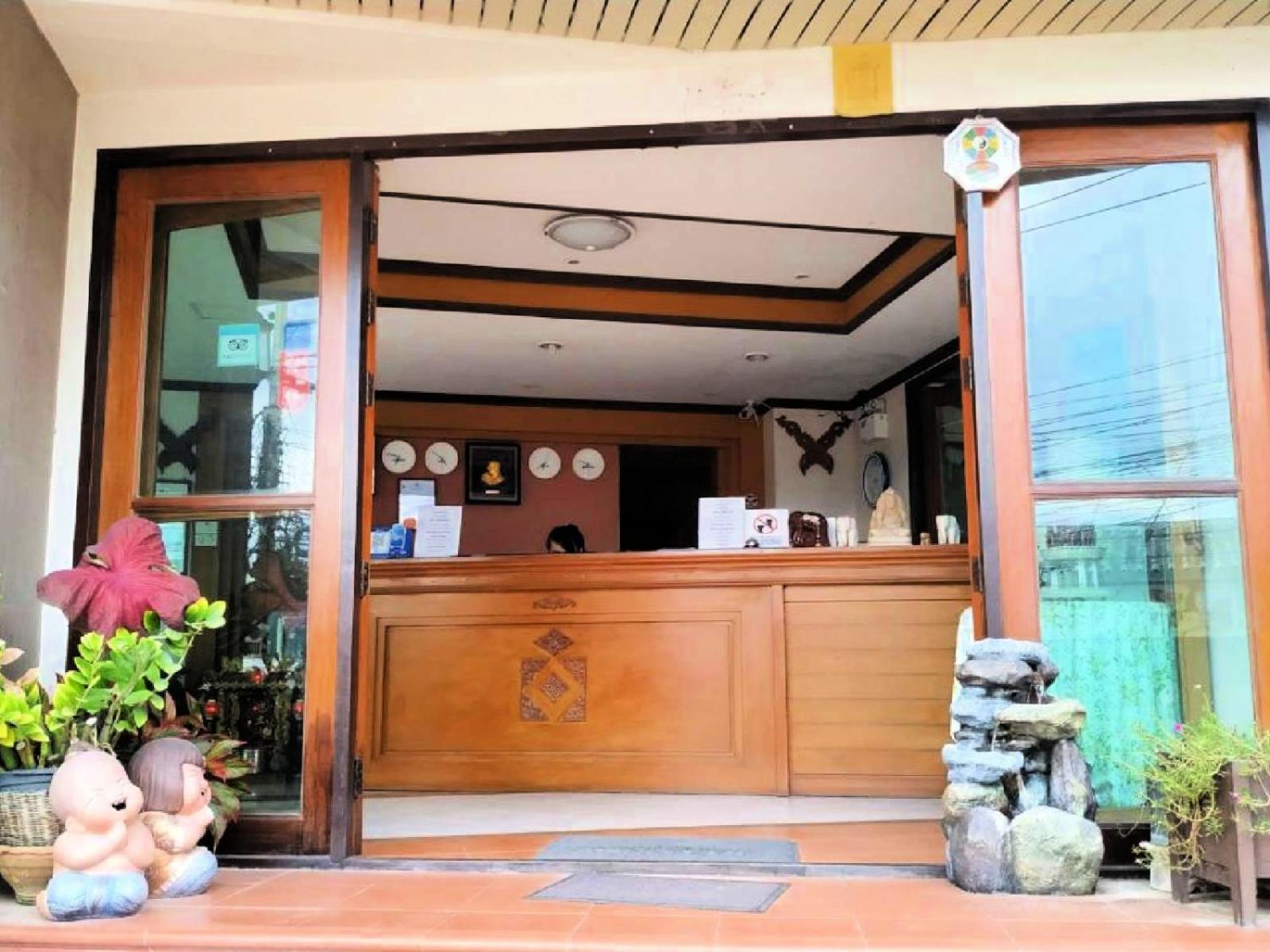 Narawan Hotel, Hotel 3*