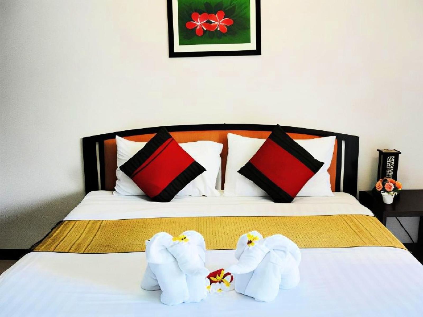 Narawan Hotel, Hotel