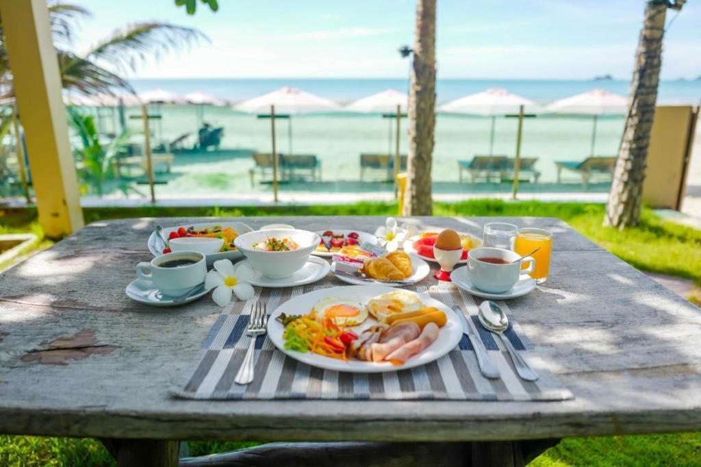 Blue Wave Resort