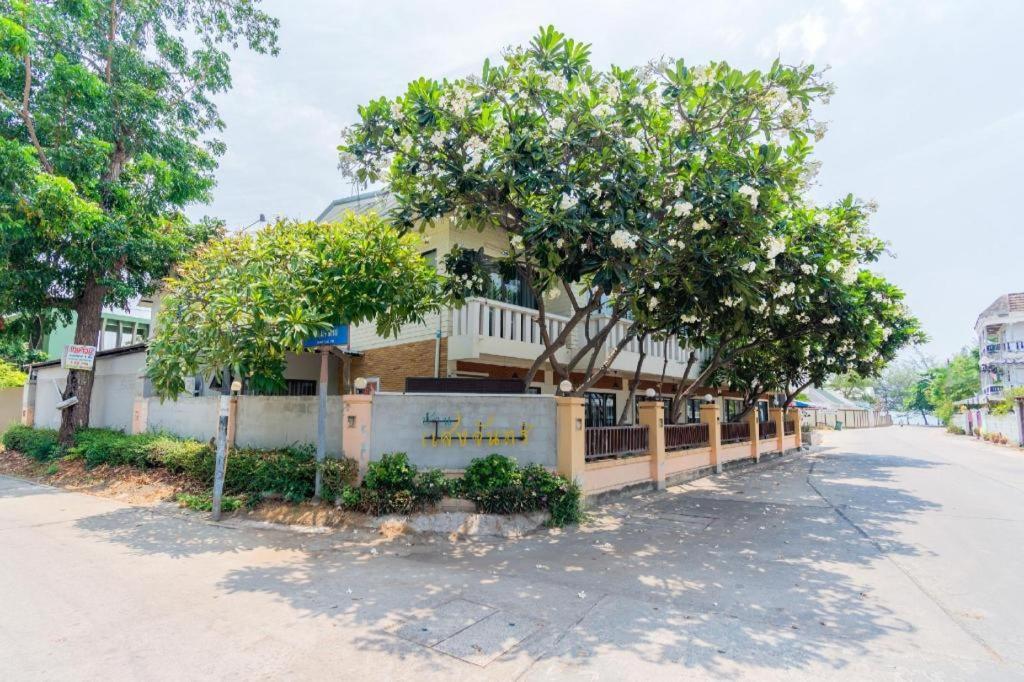 Oyo 884 Baan Sang Chan Cha-am Hotel Hua Hin