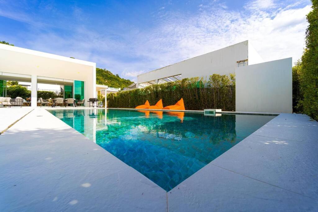 Modern 4 Bed Private Pool - Kh-b6