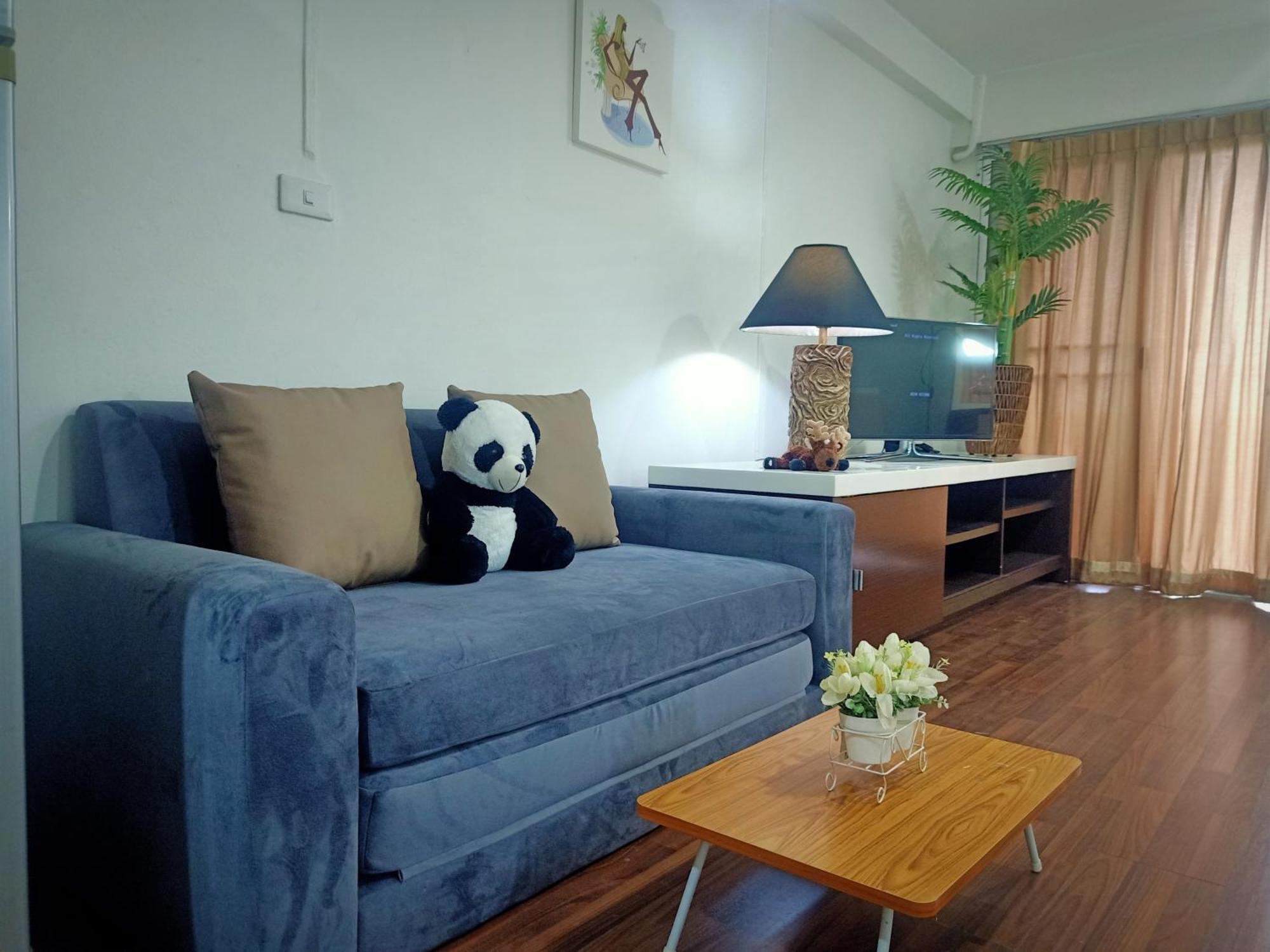 The White Apartment Hua Hin