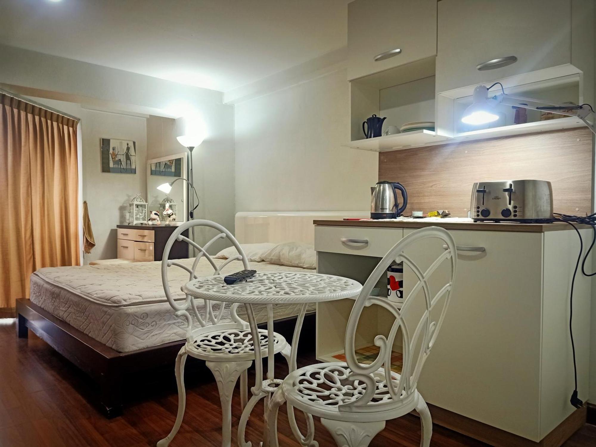 Apartment The White