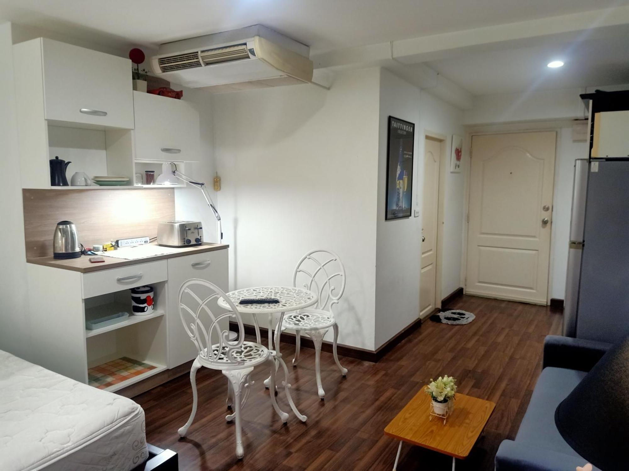 The White Apartment
