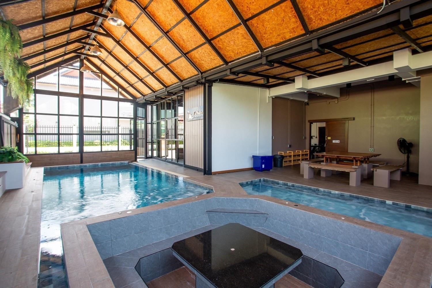 Ferienhaus The Newton Pool *