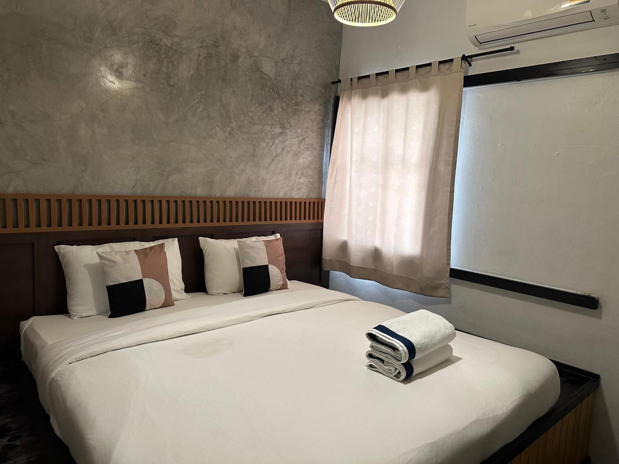 Costa Bed HHQ