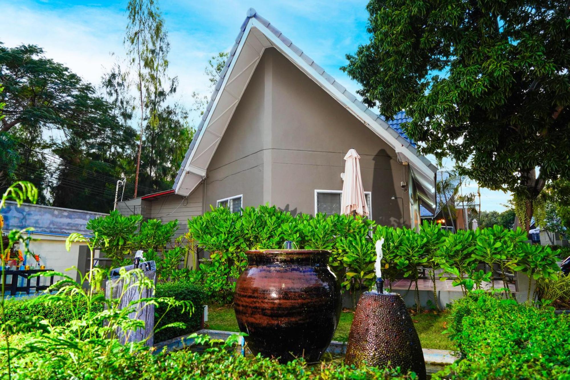 Lunarhut Resort