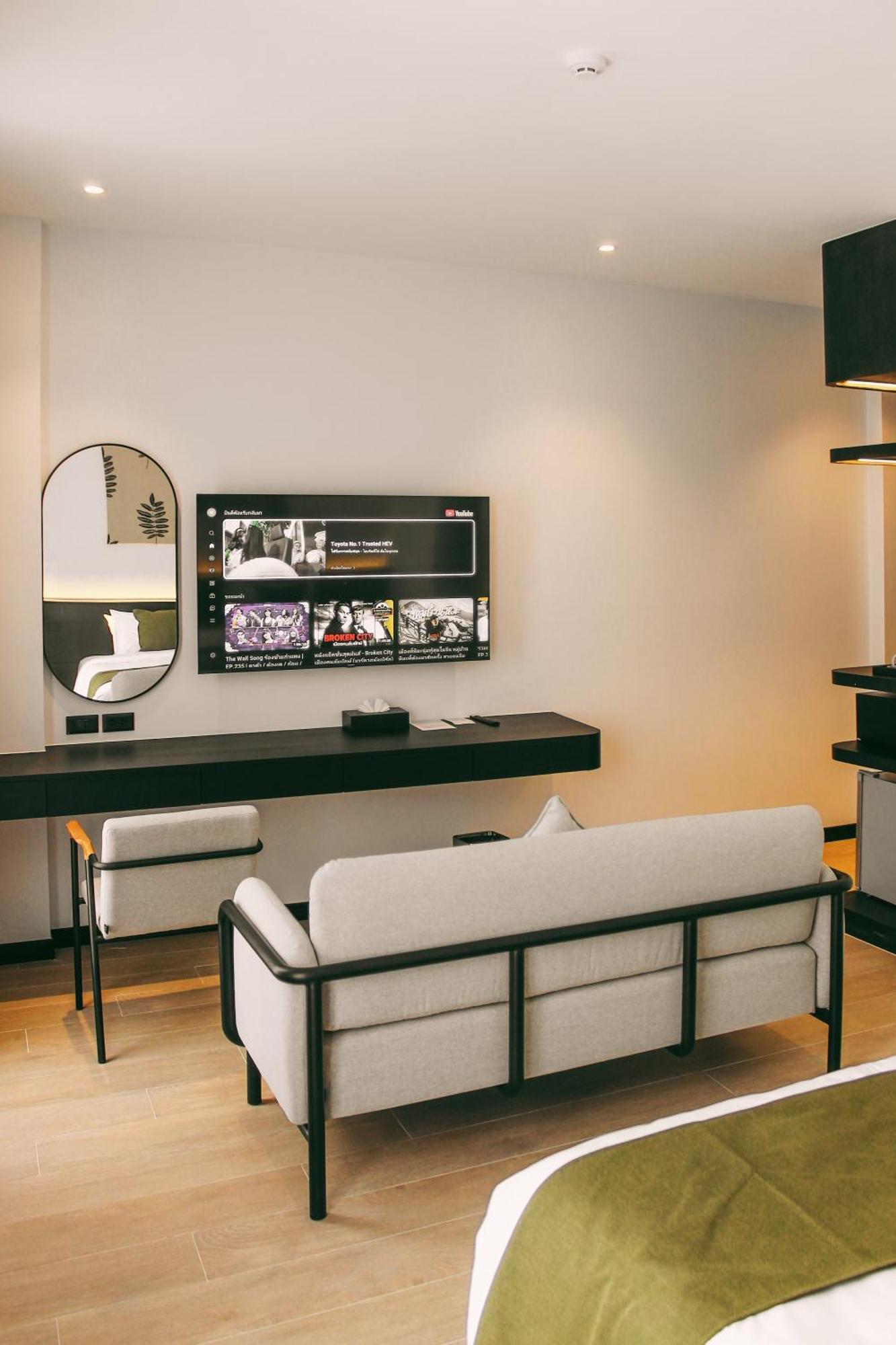 Whitt Hotel