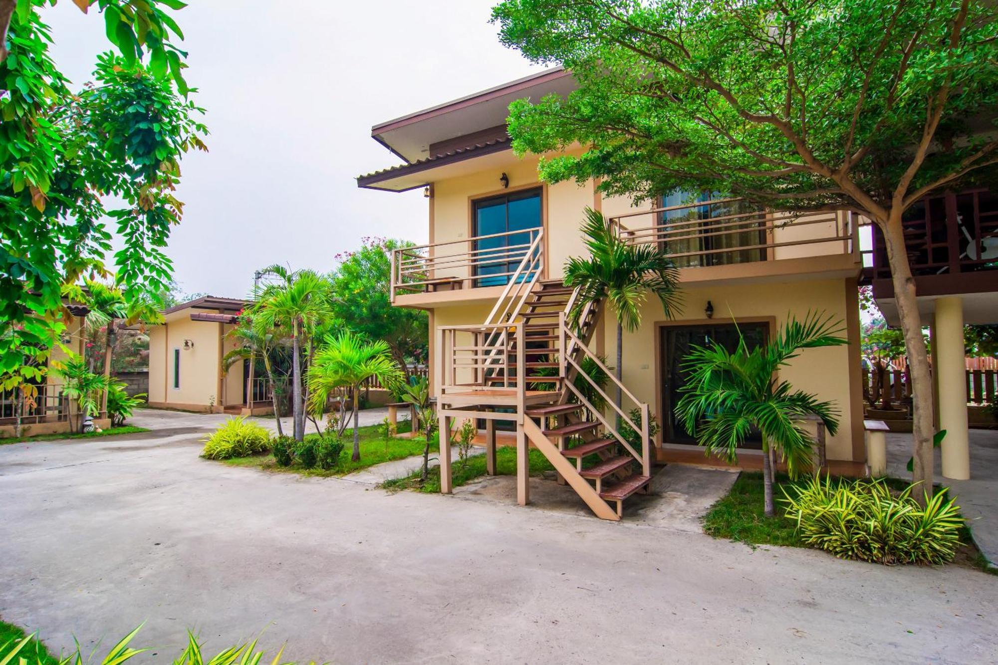 Hotel Oyo 607 Nawang 2*