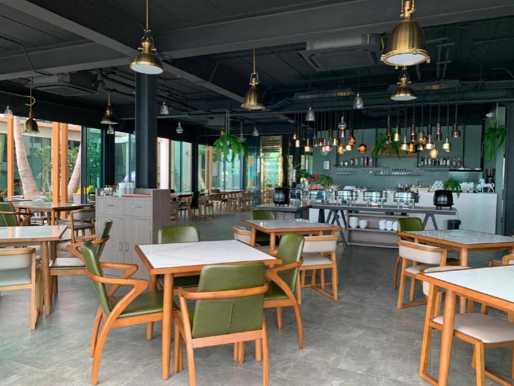 Eco Cozy Beachfront Chaam Hua Hin