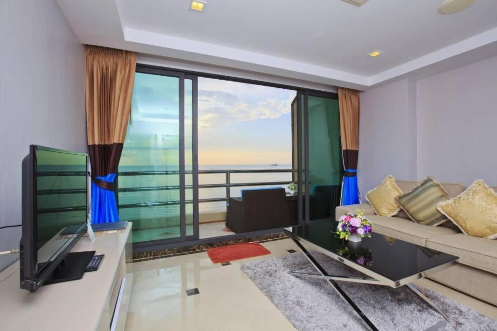 Blue Wave Resort Hua Hin