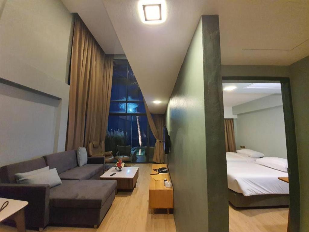 Eco Cozy Beachfront Chaam Resort Hua Hin