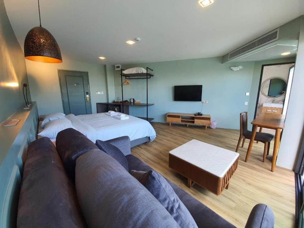Eco Cozy Beachfront Chaam Hua Hin