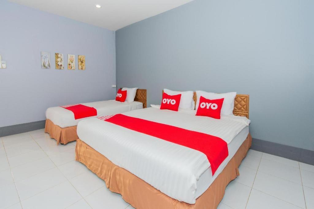 Oyo 650 At Night Pranburi Hua Hin