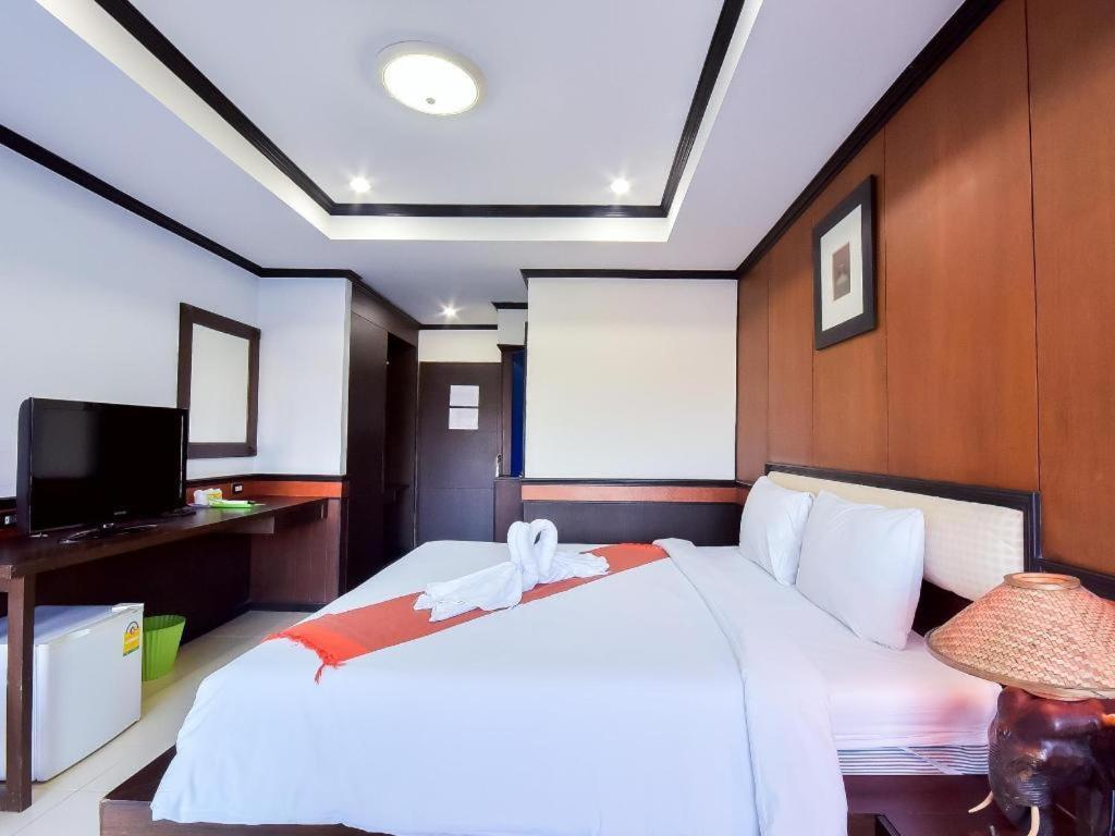 Resort Season Palace Hua Hin