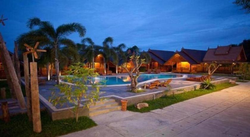 Srisawat Resort 3*