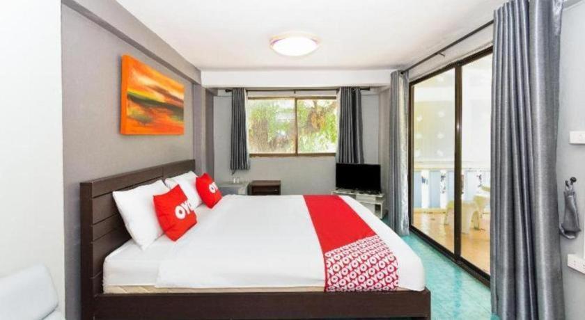 Oyo 884 Baan Sang Chan Cha-am Hotel