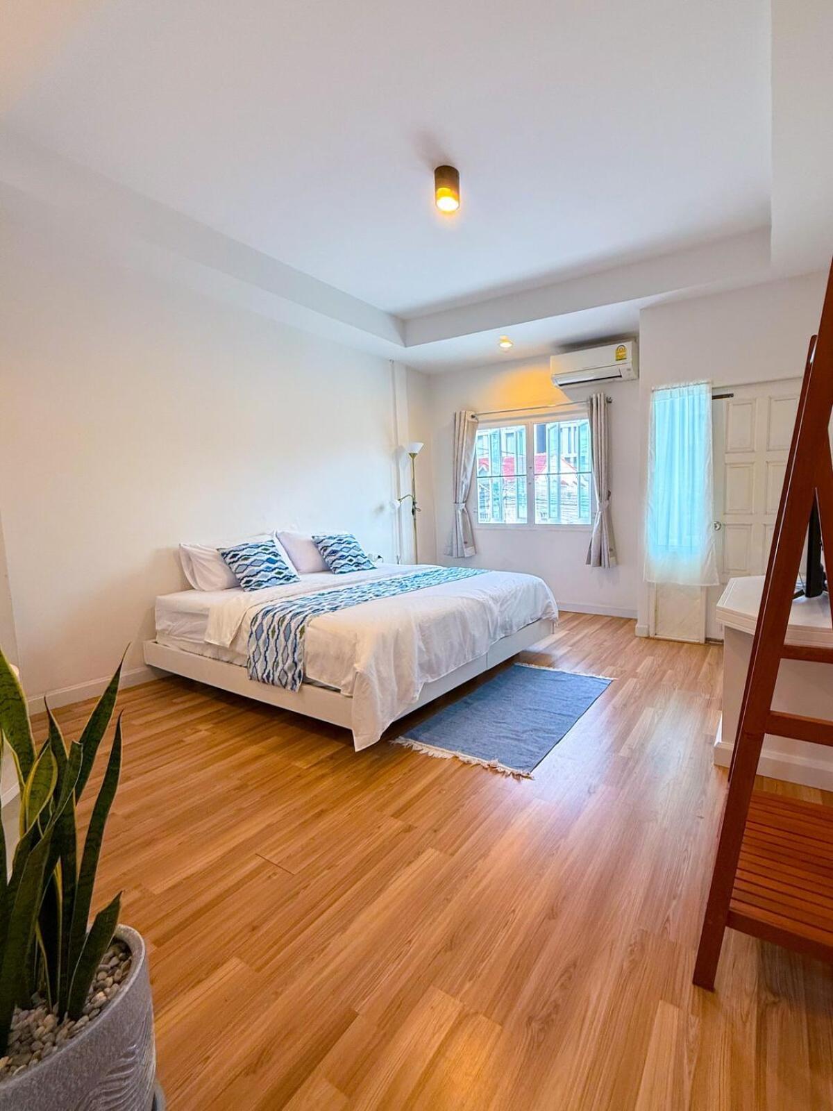 Spacious 2 Bedroom House In Centre Holiday home Hua Hin