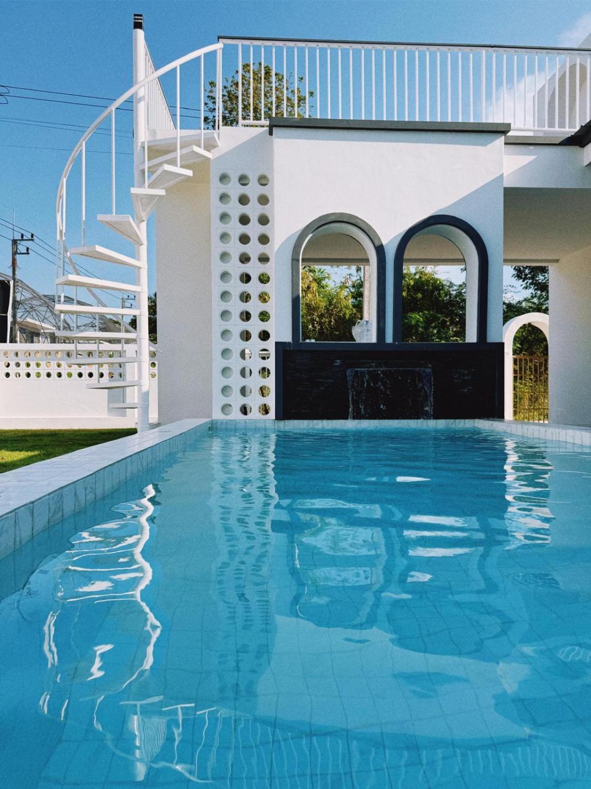 N&c Mountain Pool Hua Hin