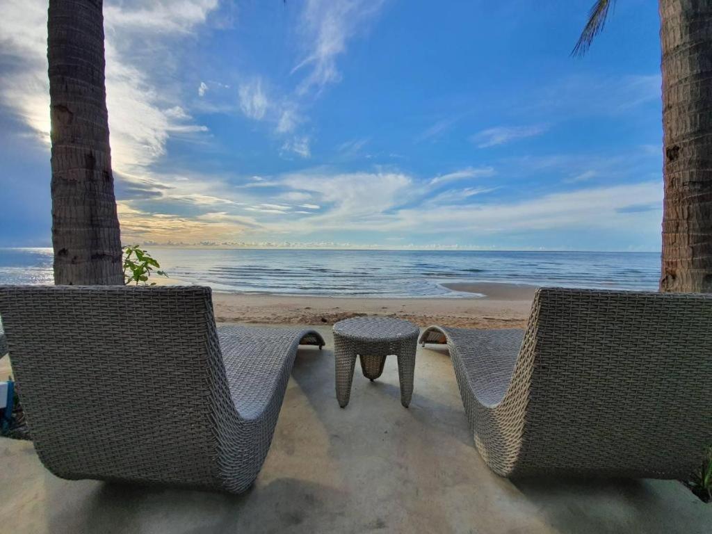 Eco Cozy Beachfront Chaam Hua Hin