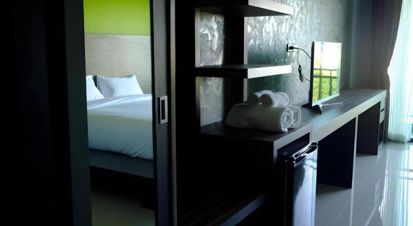 Hotel Bullkool Pool Hua Hin
