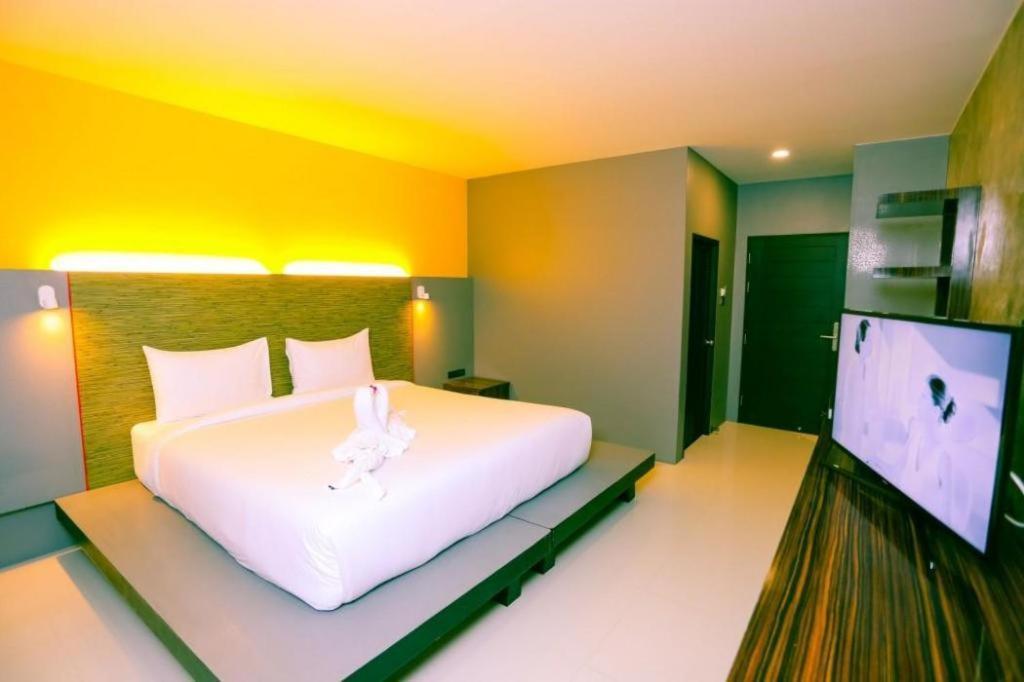 Hotel Bullkool Pool Hua Hin