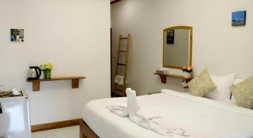 Hotel Small 2*