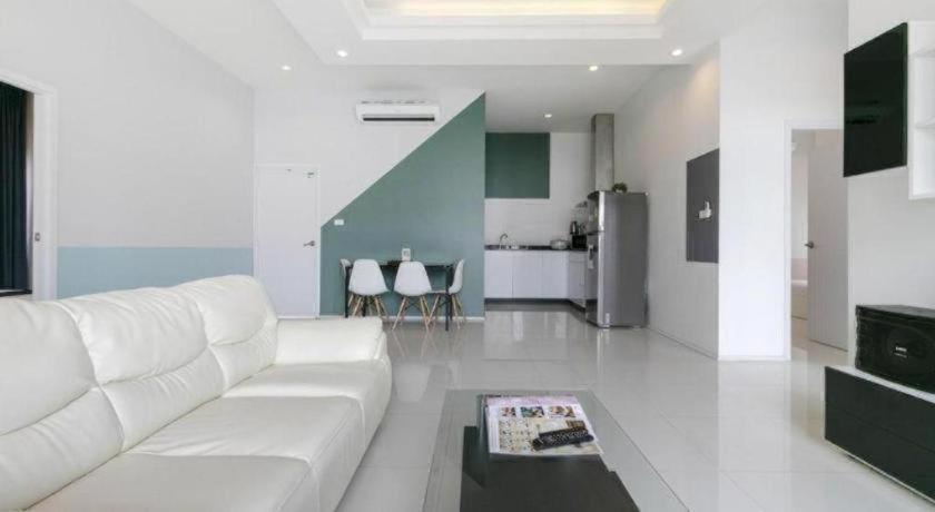 Capital O 1009 Leleaf Valley Pool Hotel 3*