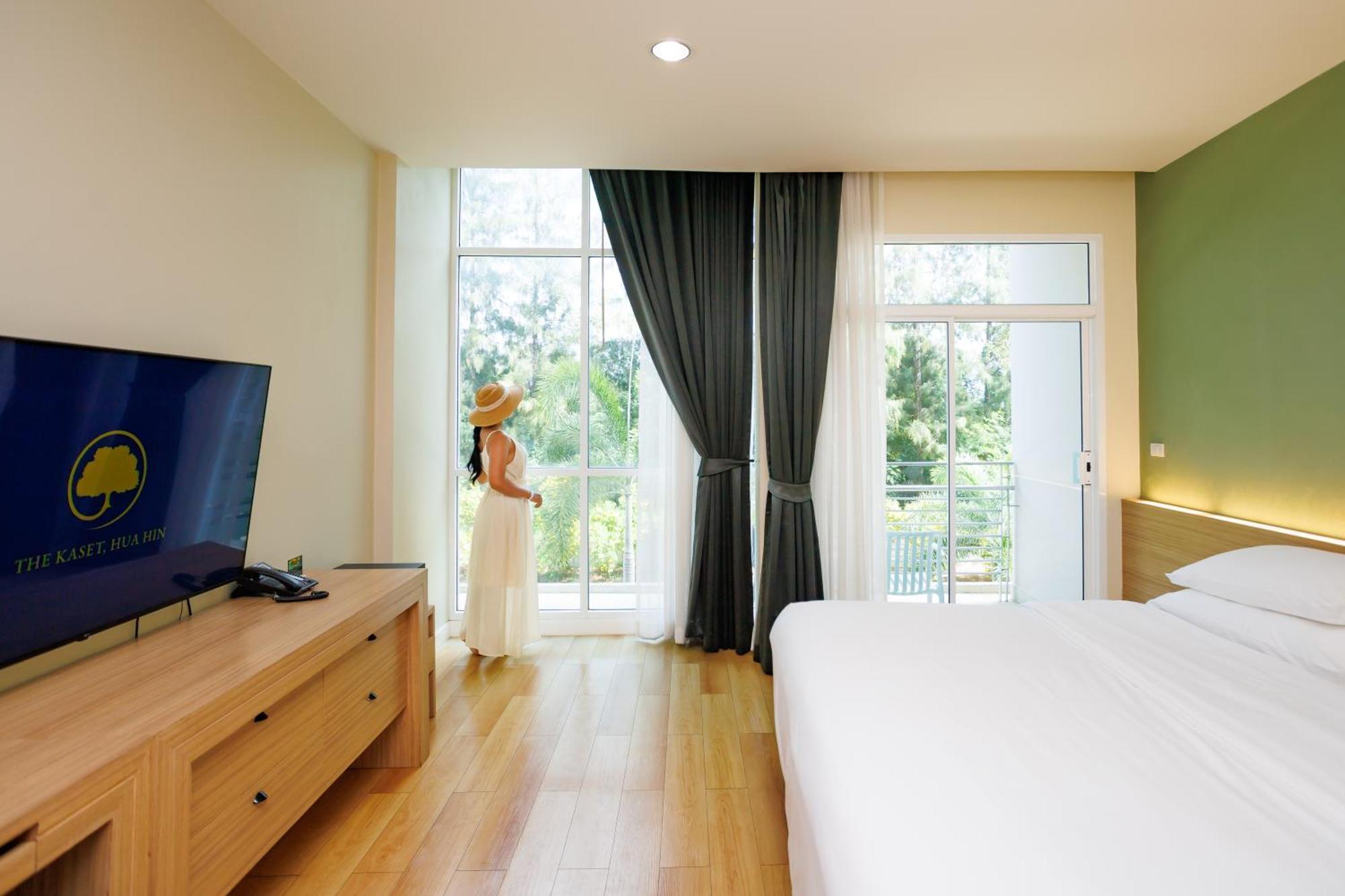 The Kaset, Hua Hin