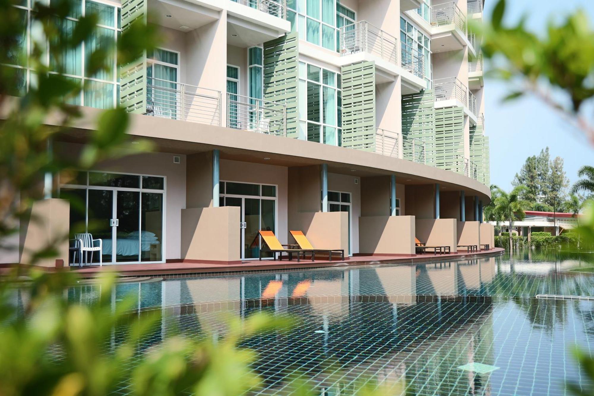 Hotel The Kaset,