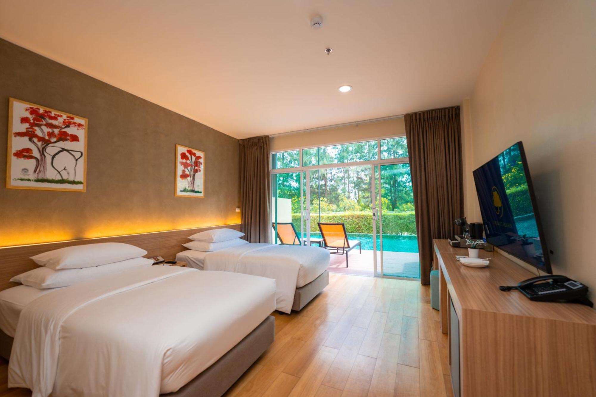 The Kaset, Hotel