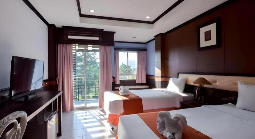 Resort Season Palace