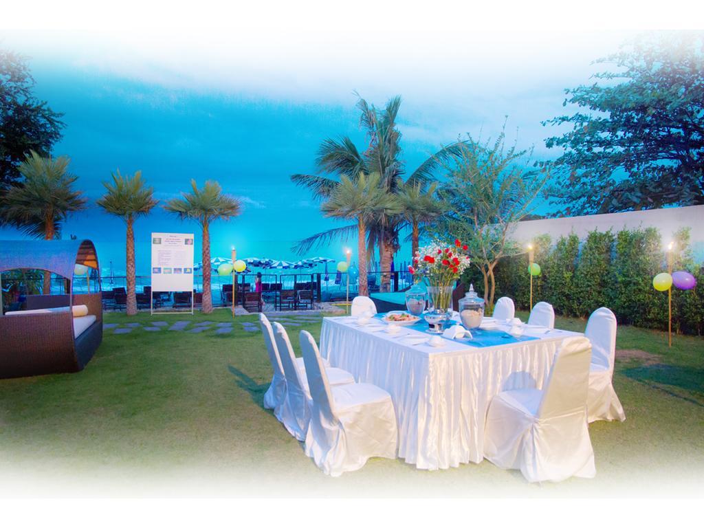 Blue Wave Resort