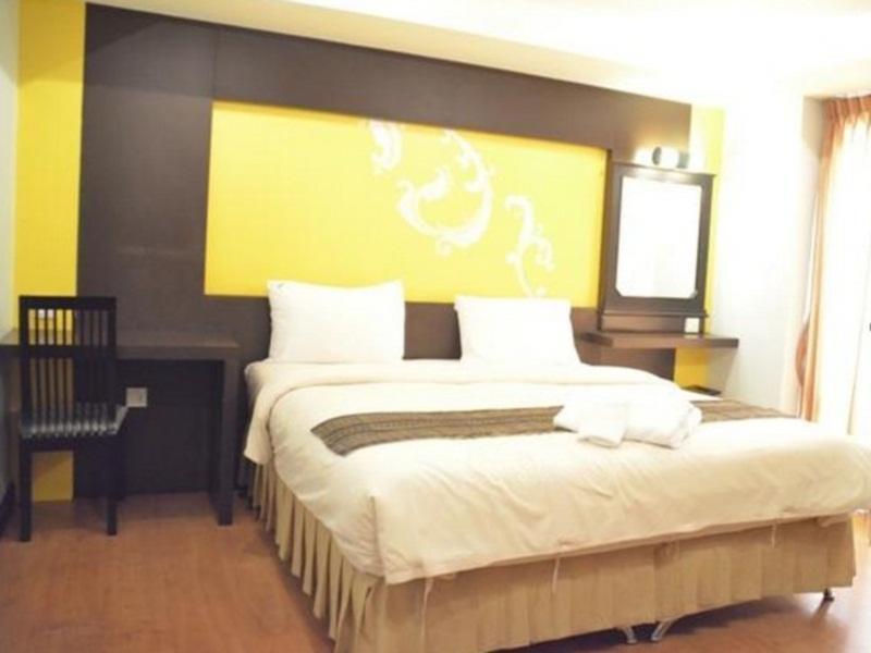 Baan Chalelarn Khách sạn 3*