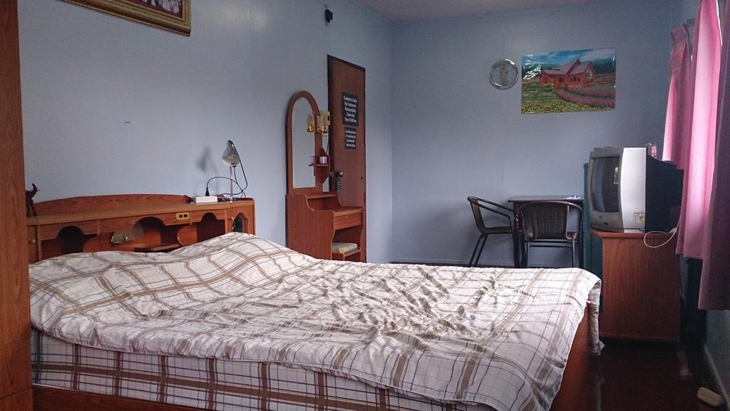 Guest house Limelight And Pub *