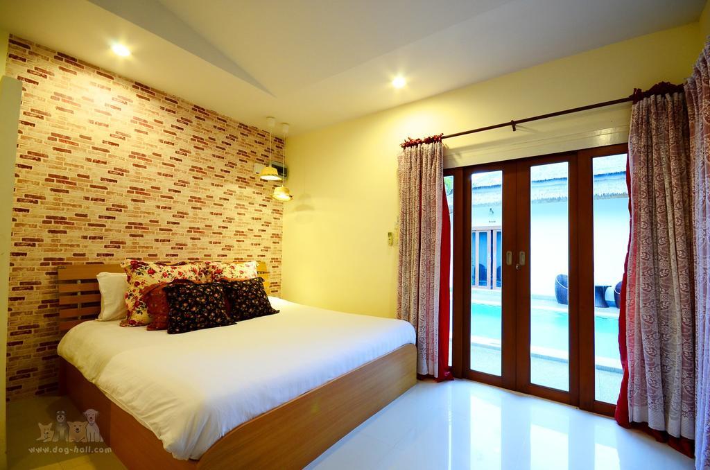 8 Hua Hin