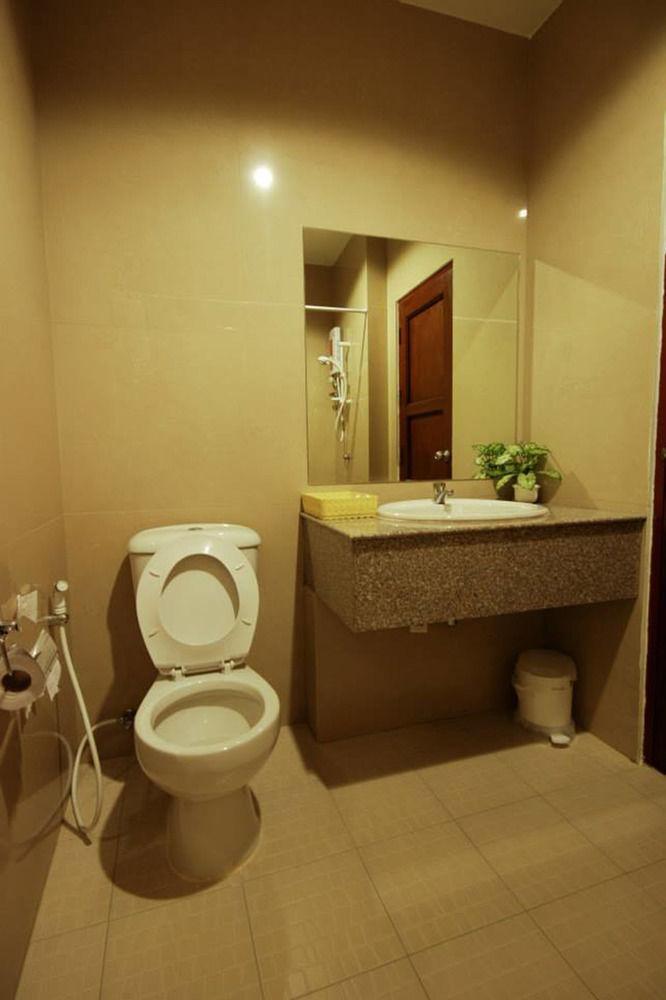 Oyo 321 Country Place Hua Hin Hotel 3*