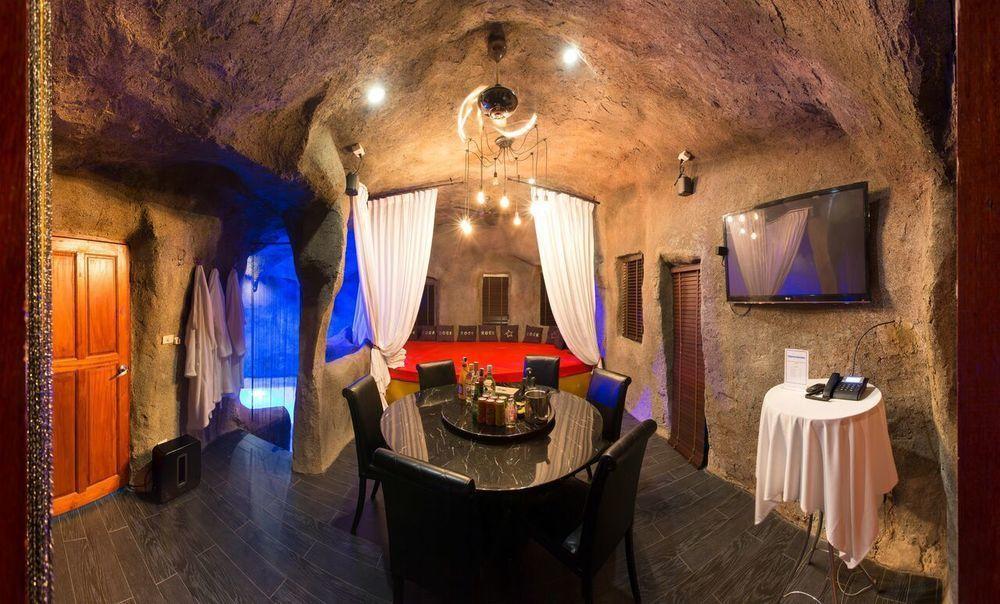 Electric Mango Luxury 3*