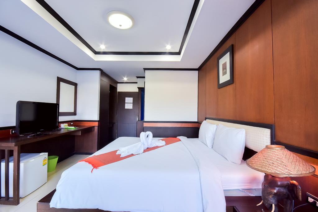 Hotel Season Palace 3*