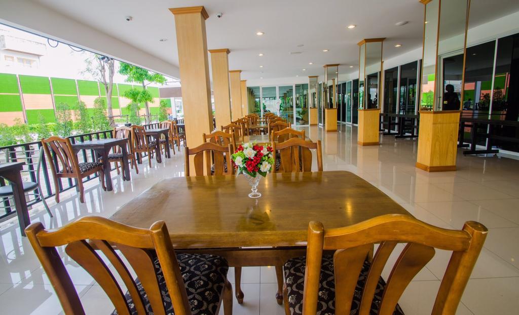 Hotel Th 3*