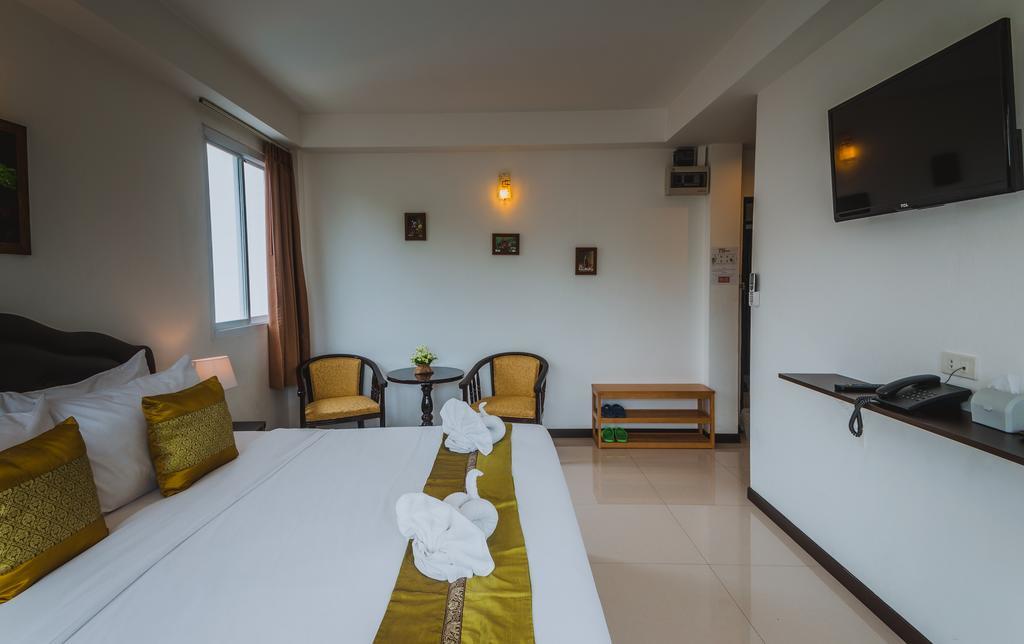 Hotel Th