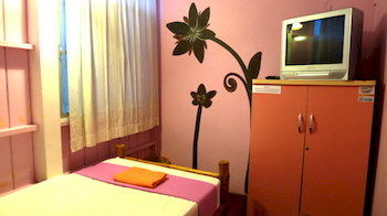 Les Bobos Backpacker Hotel 2*