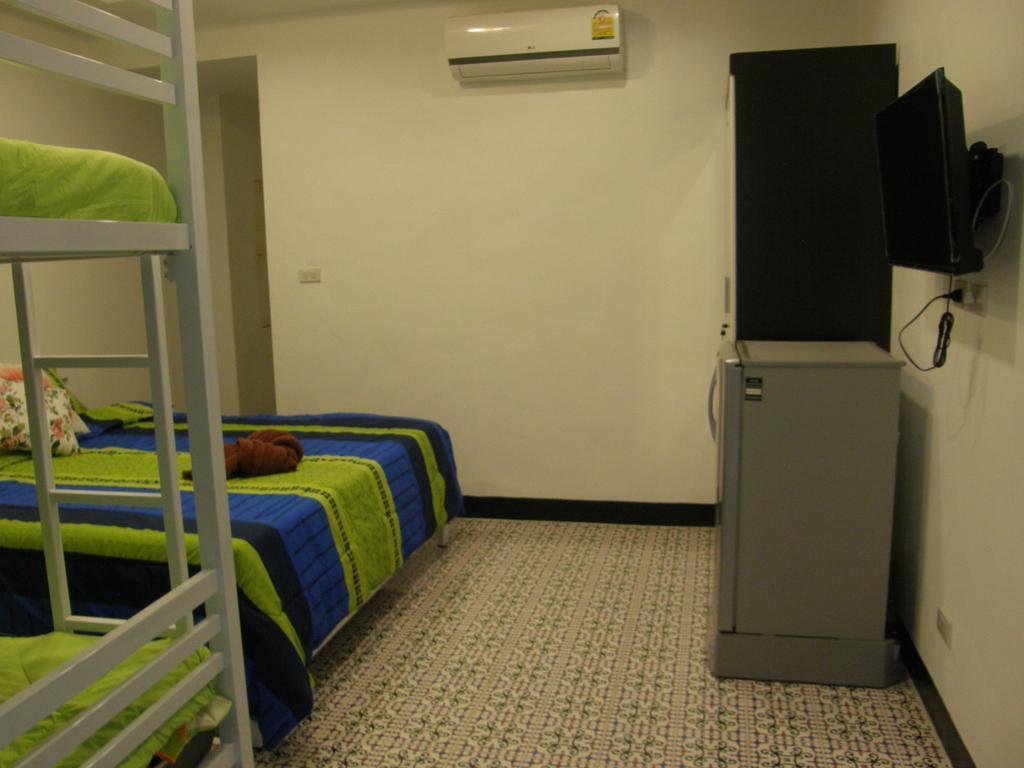 Guest house Wansabai Place
