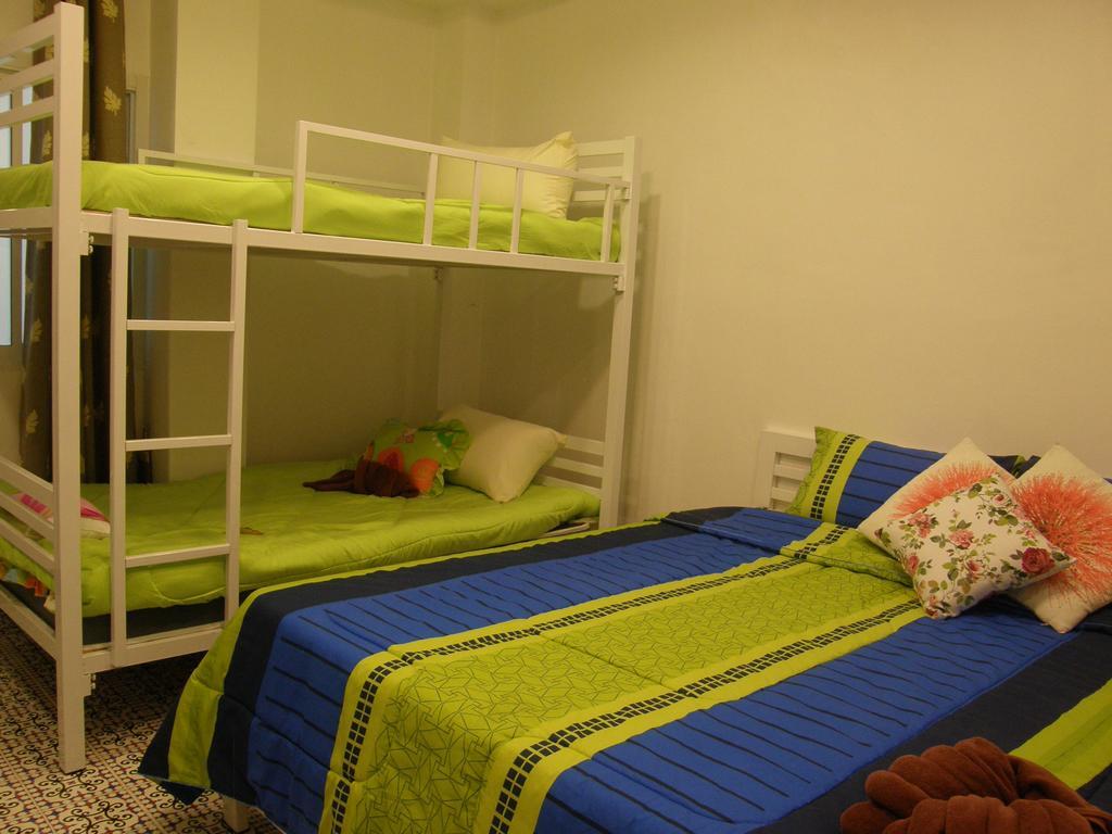 Wansabai Place Guest house 2*