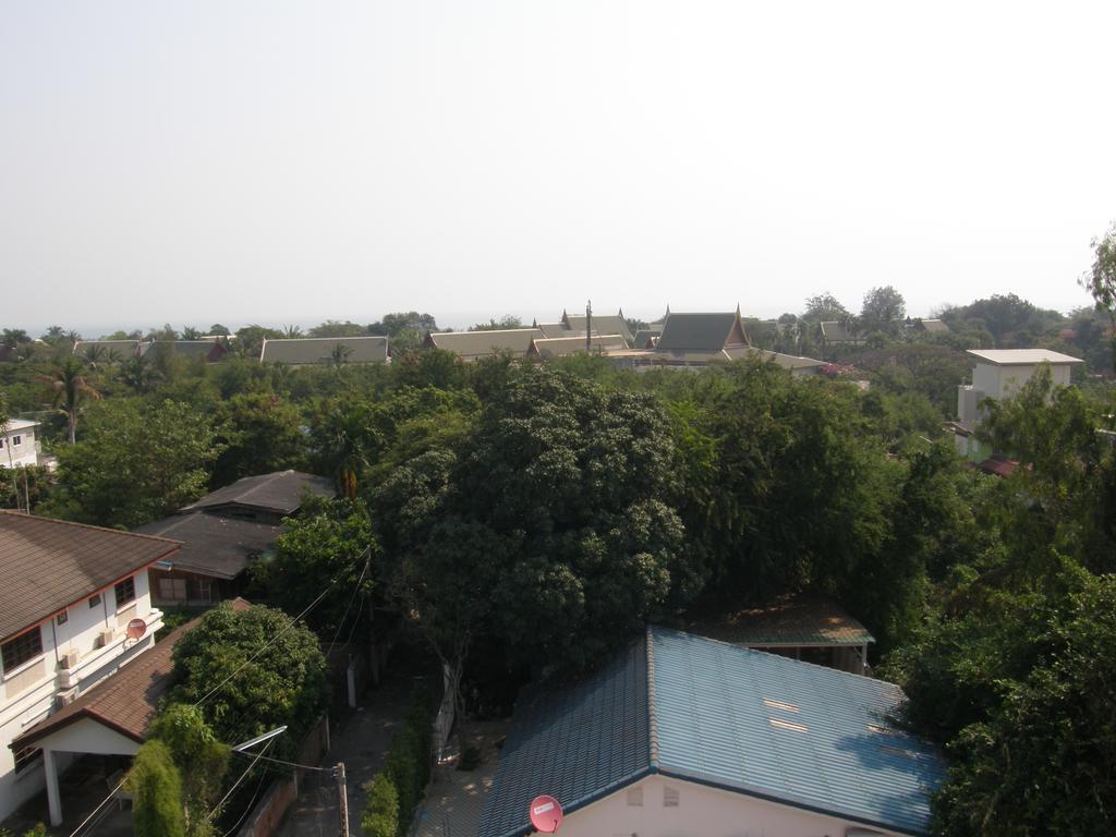 Wansabai Place Guest house 2*