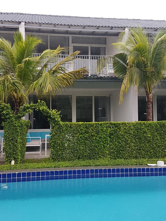 Resort Lotus & 4*