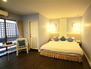 Alley Hotel 2*