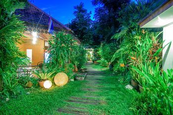 Hotel Baan Khachathong 2*