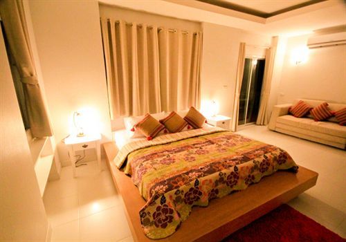 Baan Issara 3*